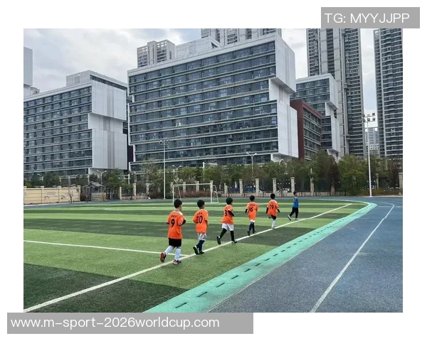 深圳龙岗少儿足球培训助力孩子成长培养运动精神与团队合作能力